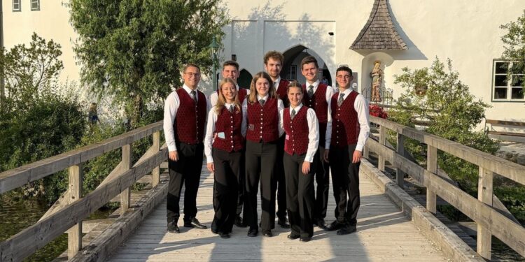 Einfach nur großartig – Schlosskonzert des Musikverein Gschwandt im Seeschloss Ort