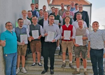 67 neue Werkmeister:innen feiern erfolgreichen Abschluss am WIFI