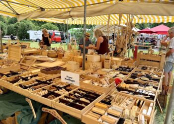 Er ist am traditionsreichen Standort zurück – der 31. Holz- und Handwerksmarkt am Waldcampus Traunkirchen