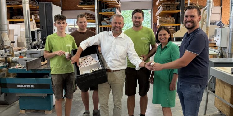 ÖAAB-Sommeraktion: Eis und Anerkennung für fleißige Mitarbeiter