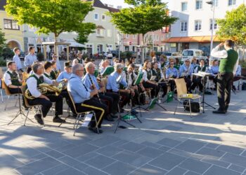 3. Platzkonzert am Rathausplatz Attnang-Puchheim