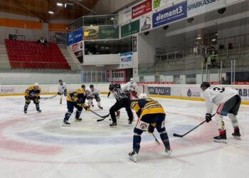 In Kürze geht es los – Saisonstart der Eishockeymannschaft CAM4DENT SHARKS Gmunden!