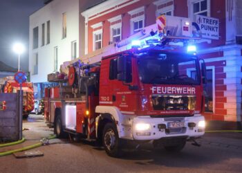 Sieben Verletzte bei Küchenbrand in einem Restaurant in Vöcklabruck