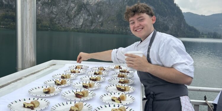 „Aperitivo Ahoi“: Junge Talente der Tourismusschule Bad Ischl begeistern am Mondsee
