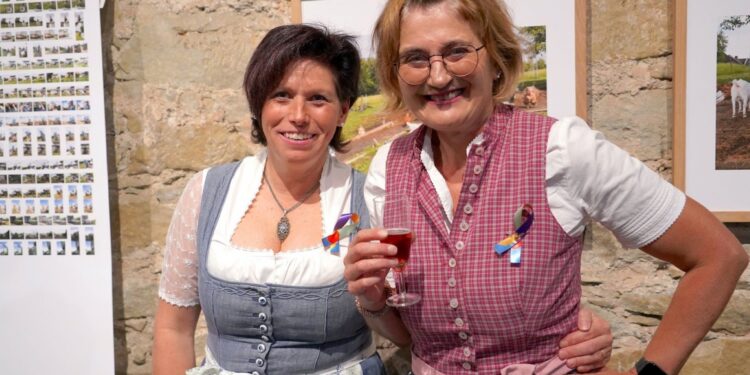 Kunst und Landwirtschaft begegnen sich in der HIPP Halle