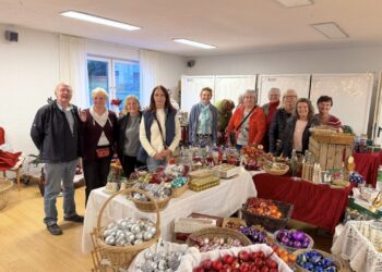 Flohmarkt mit weihnachtlichem Flair der Union Pinsdorf – äußerst sehenswert!