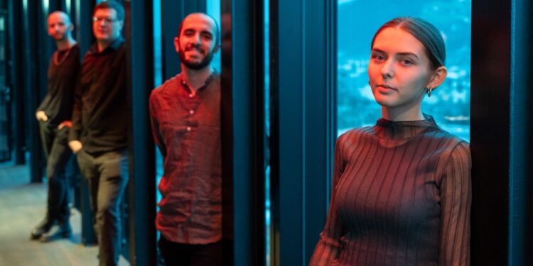 Mystik und Ekstase: Nina Feldgrills „river“ 