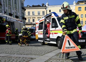 Sicherheit zum Anfassen – Gmundner Sicherheitstag bei Kaiserwetter am Traunsee